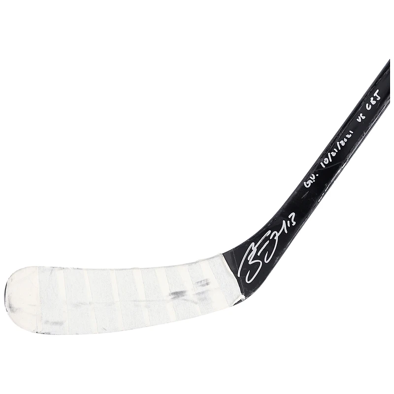 Bâton CCM noir autographié par Mathew Barzal des Islanders de New York contre les Blue Jackets de Columbus le 21 octobre 2021 avec l'inscription « G.U. 10/21/2021 vs CBJ »