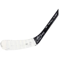 Bâton CCM noir autographié par Mathew Barzal des Islanders de New York contre les Blue Jackets de Columbus le 21 octobre 2021 avec l'inscription « G.U. 10/21/2021 vs CBJ »