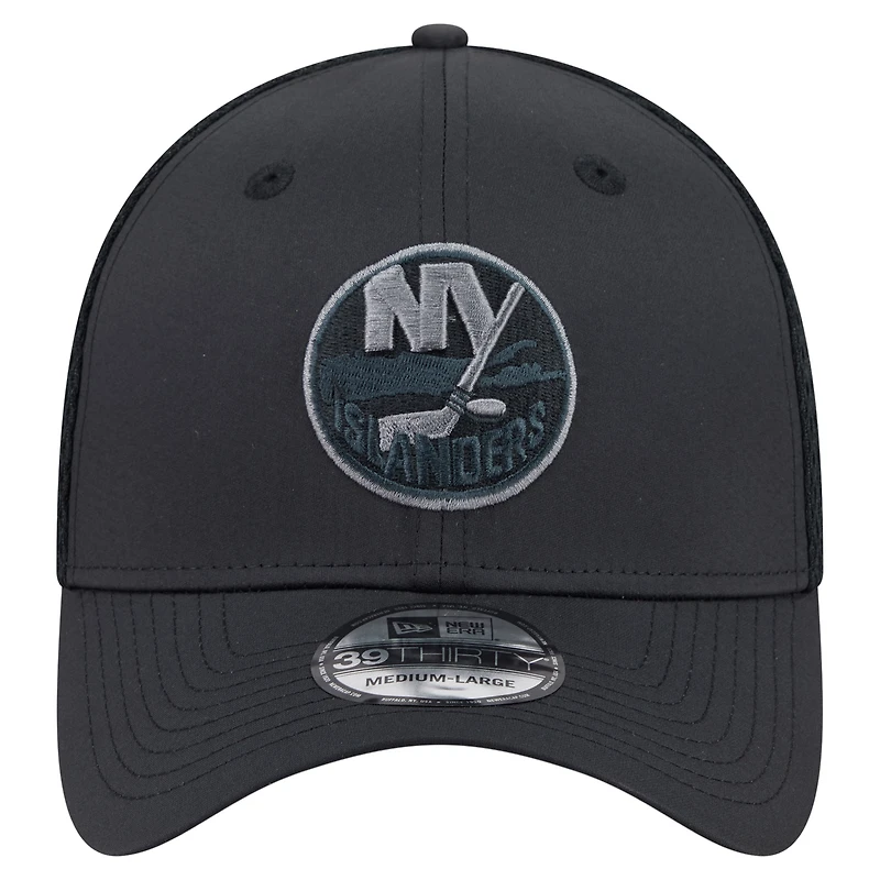 Men's New Era  Black York Islanders Blackout 39THIRTY Flex Fit Hat