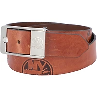 Ceinture en cuir brandie par les Islanders de New York
