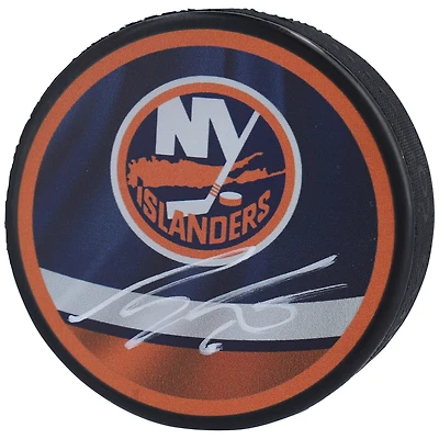 Rondelle de hockey rétro autographiée avec logo inversé de Ryan Pulock des Islanders de New York