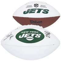 Ballon de football Wilson White Panel autographié par Breece Hall et Braelon Allen des Jets de New York