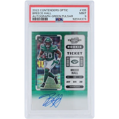 Carte de recrue authentifiée 9 PSA #105 #2/30 des Panini Contenders Optic Green Pulsar Prizm 2022 autographiée par Breece Hall des New York Jets