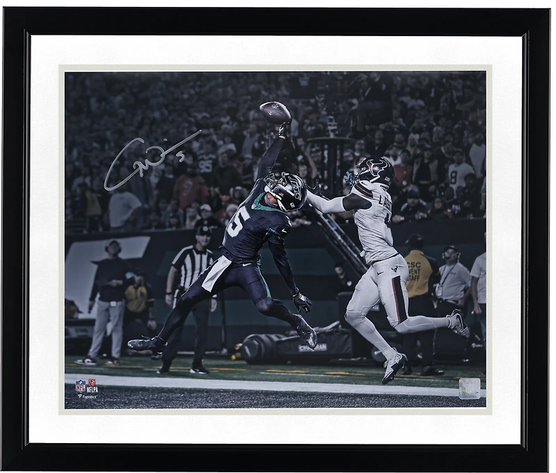 Photo dédicacée de Garrett Wilson (New York Jets) - 40 x 50 cm (16 x 20 pouces) - Réception d'un touchdown en plein saut