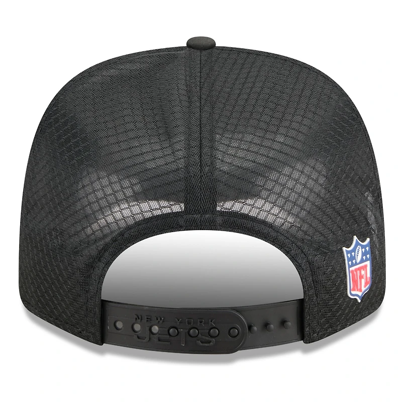 Casquette ajustable noire New Era 9SEVENTY Trucker des New York Jets 2025 Sideline pour homme