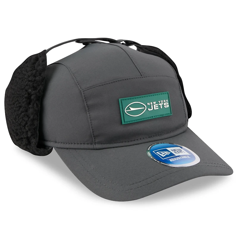 Casquette ajustable New Era anthracite New York Jets 2025 Sideline Runner Dog Ear pour homme