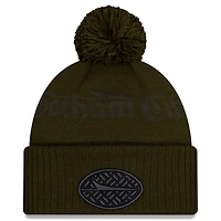 Men's New Era  Gotham Green New York Jets 2025 Rivalries Collection Sideline Cuffed Knit Hat with Pom