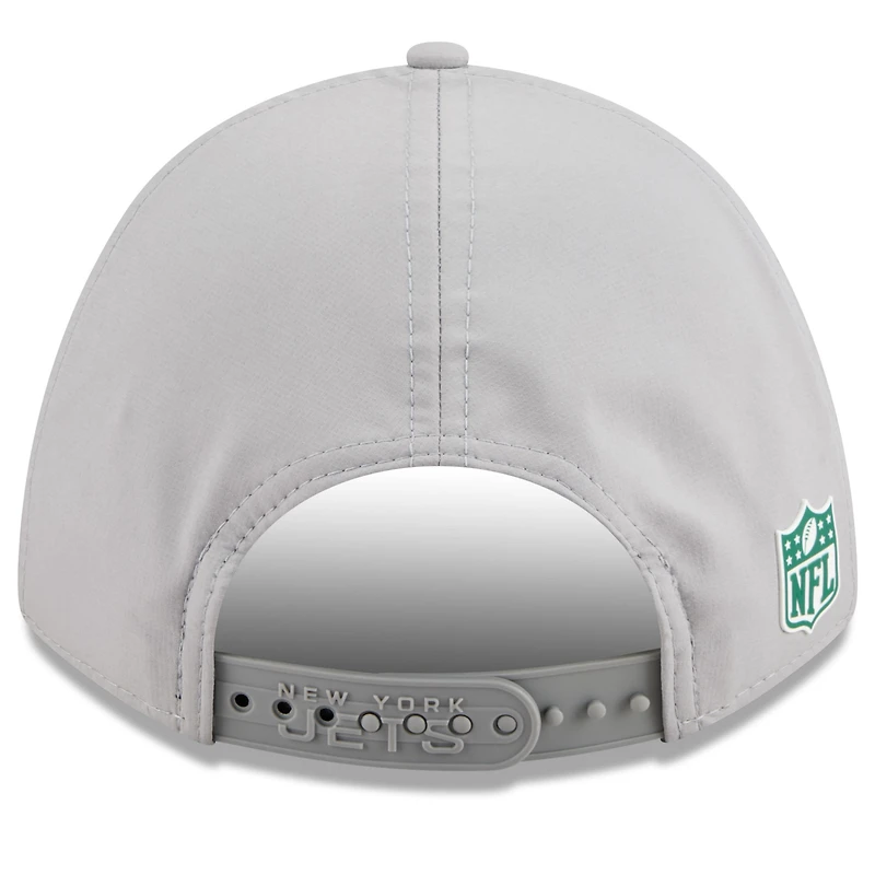 Casquette ajustable New Era grise New York Jets 2025 Sideline M-Crown 9FORTY pour homme