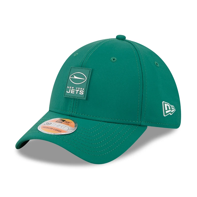Casquette New Era 39THIRTY Flex verte des York Jets 2025 Sideline pour homme