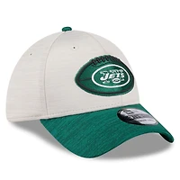 Casquette flexible New Era Stone/Green York Jets 2024 Sideline Historic 39THIRTY pour hommes