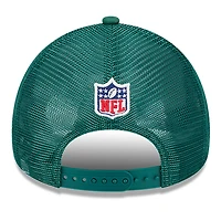 Casquette réglable de camionneur A-Frame New Era Stone/Green New York Jets 2024 Sideline Historic 9FORTY pour hommes