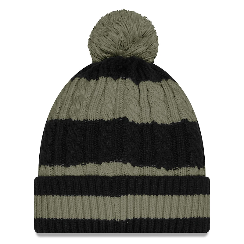 Bonnet en tricot tressé à revers avec pompon New Era Gotham Green New York Jets 2025 Rivalries Collection pour femme