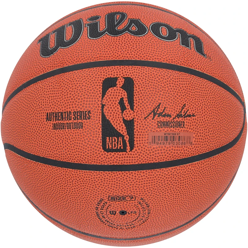 Ballon de basket-ball d'intérieur/extérieur Wilson Authentic Series autographié par Amar'e Stoudemire New York Knicks