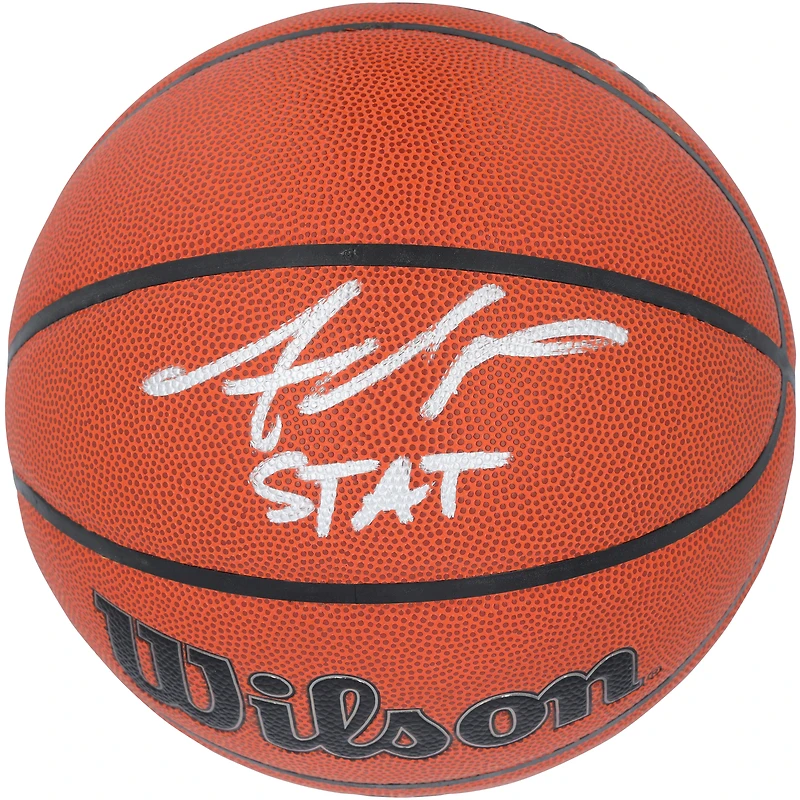 Ballon de basket-ball d'intérieur/extérieur Wilson Authentic Series autographié par Amar'e Stoudemire des New York Knicks avec inscription « S.T.A.T. »