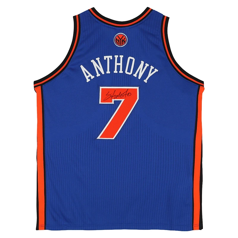 Maillot authentique bleu Mitchell & Ness 11 autographié par Carmelo Anthony des New York Knicks