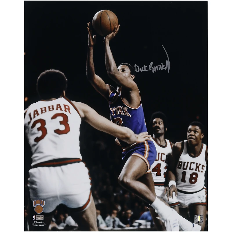Dick Barnett New York Knicks Autographed 16" x 20" Shooting vs. Bucks Photograph