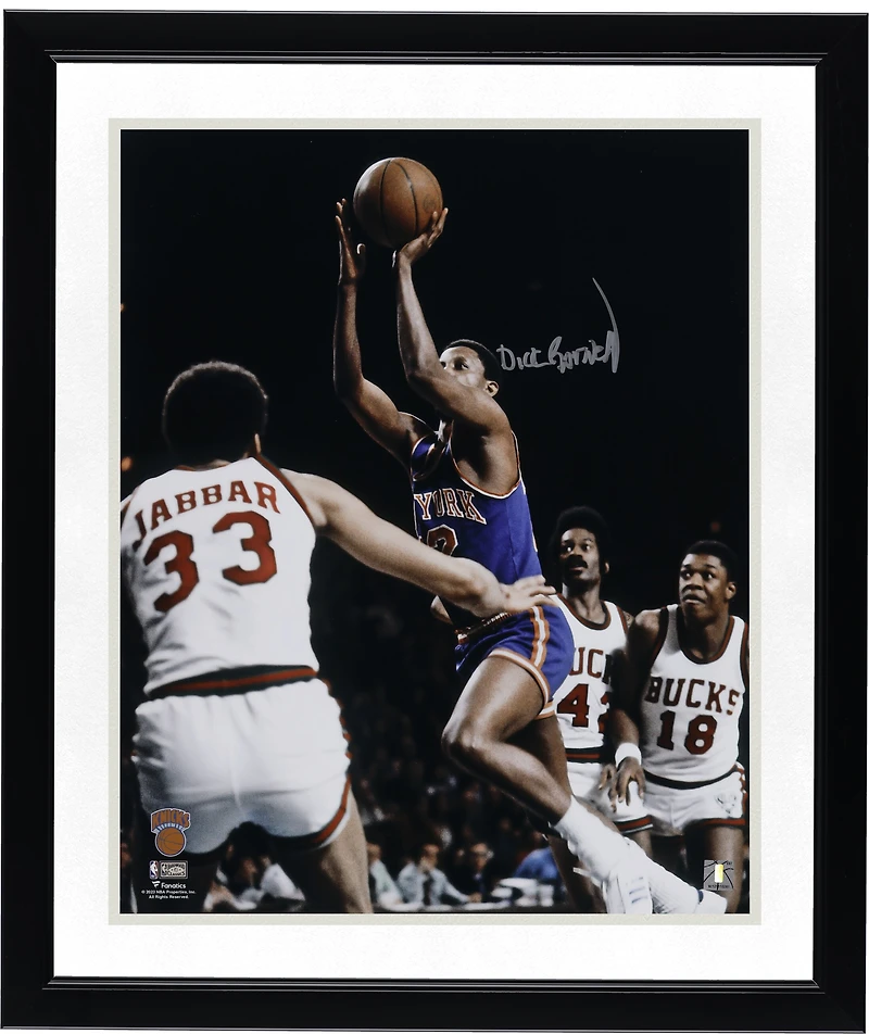 Dick Barnett New York Knicks Autographed 16" x 20" Shooting vs. Bucks Photograph