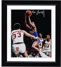 Dick Barnett New York Knicks Autographed 8" x 10" Shooting vs. Bucks Photograph