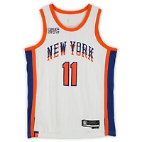 Maillot Nike City Edition Swingman blanc dédicacé par Jalen Brunson des New York Knicks pour la saison 2024-25 avec inscription « Bing Bong ».