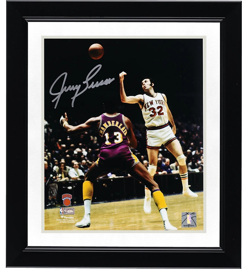Jerry Lucas New York Knicks Autographed 8" x 10" Passing vs. Los Angeles Lakers Photograph