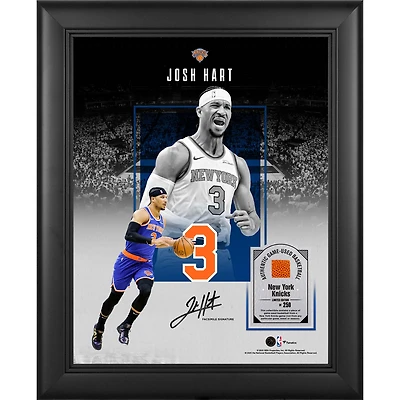 Collage encadré 11" x 14" avec la signature fac-similé de Josh Hart (New York Knicks) et un morceau de ballon de basket utilisé en match - Édition limitée à 250 exemplaires