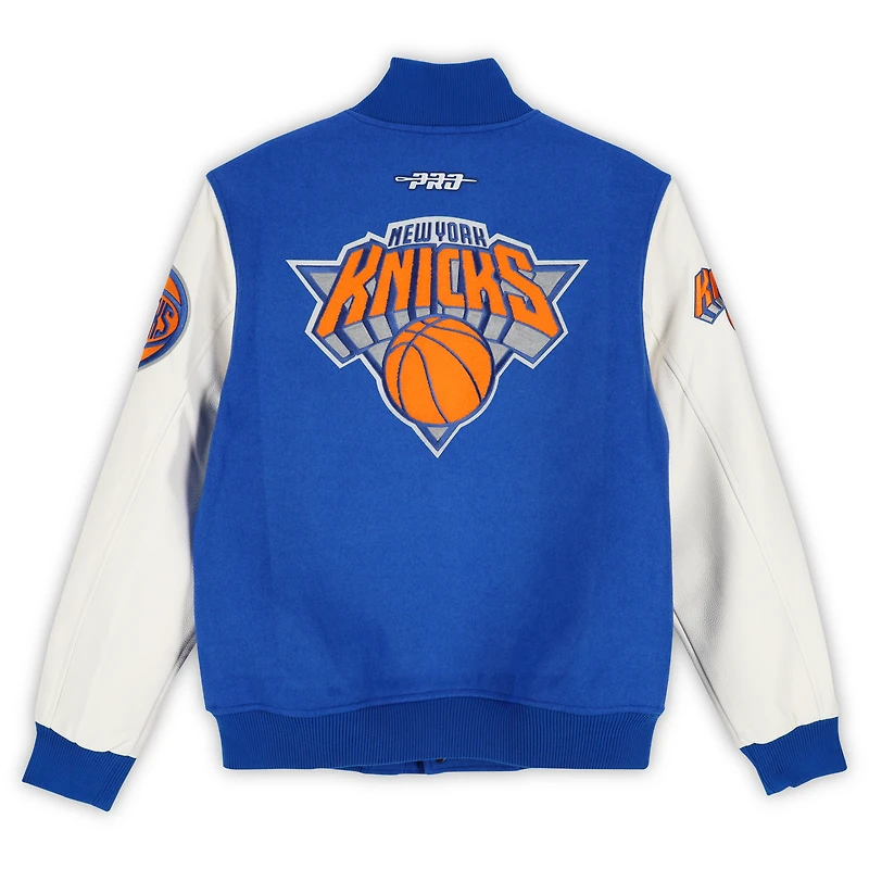Veste universitaire en laine entièrement zippée dédicacée Pro Standard 2024-25 City Edition par Karl-Anthony Towns des New York Knicks - Signature sur le devant