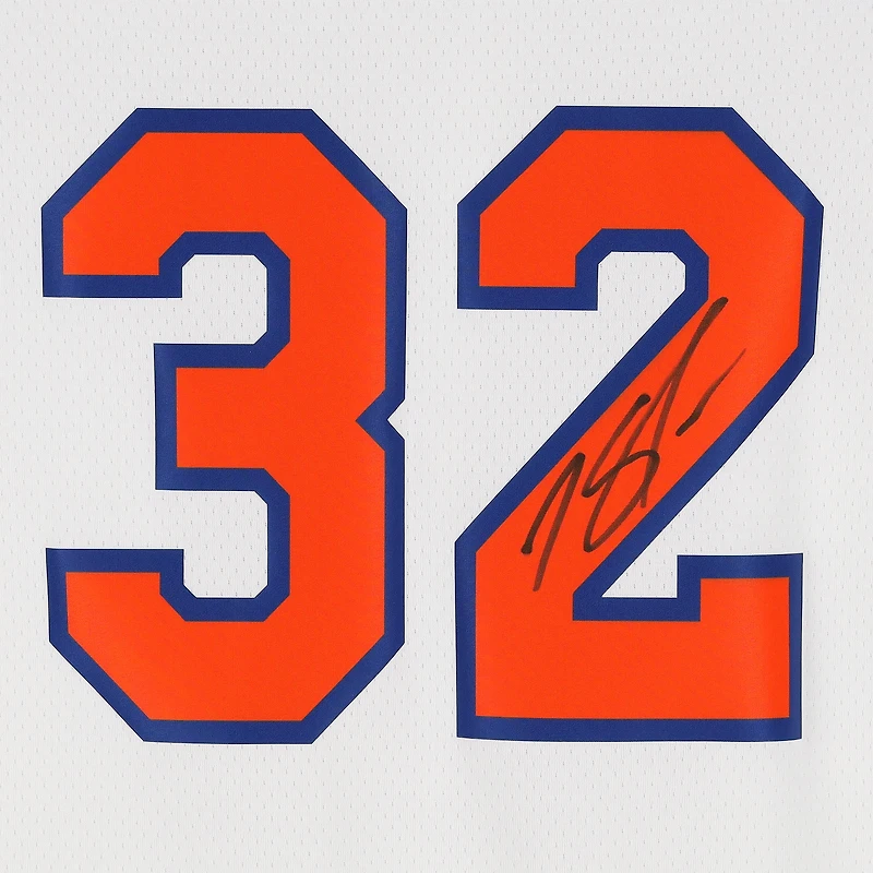 Karl-Anthony Towns New York Knicks Autographed White Nike 2022-23 Association Edition Swingman Jersey