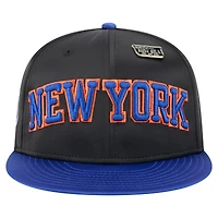 Men's New Era  Black/Blue New York Knicks Throwback Satin Vintage Pin Two-Tone 59FIFTY Fitted Hat