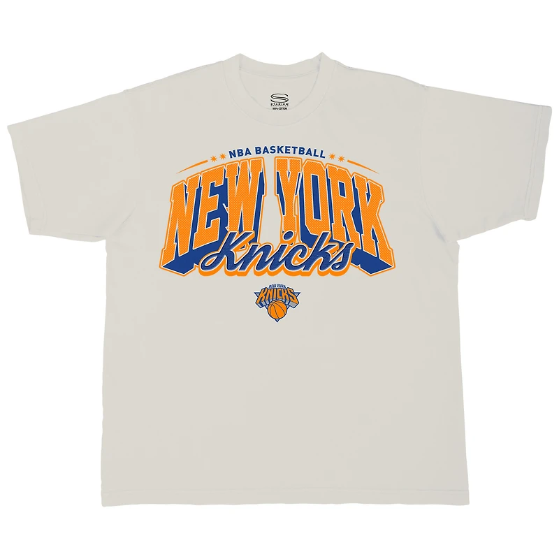 T-shirt urbain surdimensionné pour homme Stadium Essentials crème New York Knicks Your Way