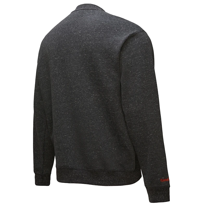 Sweat-shirt délavé à la neige Hardwood Classics Collection Blackout des New York Knicks pour homme