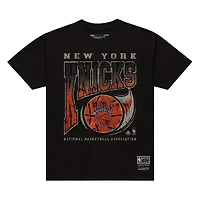 T-shirt noir Mitchell & Ness New York Knicks Ball Out pour homme