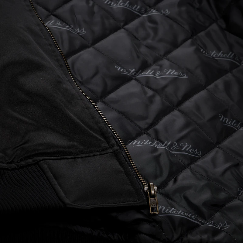 Veste bomber zippée Mitchell & Ness noire New York Knicks en satin chromé pour homme