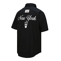 Chemise Mitchell & Ness noire pour homme, modèle Hardwood Classics Camp des New York Knicks