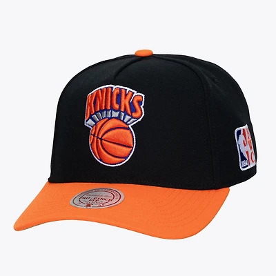 Casquette Mitchell & Ness noire pour homme New York Knicks Hardwood Classics Legendary Away Pro-Pinch ajustable