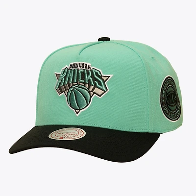 Men's Mitchell & Ness Mint/Black New York Knicks In the City Pro Pinch Snapback Hat