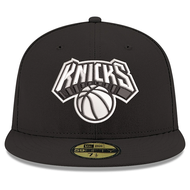 Men's New Era Black/White York Knicks 59FIFTY Fitted Hat