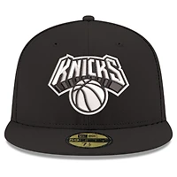 Men's New Era Black/White York Knicks 59FIFTY Fitted Hat