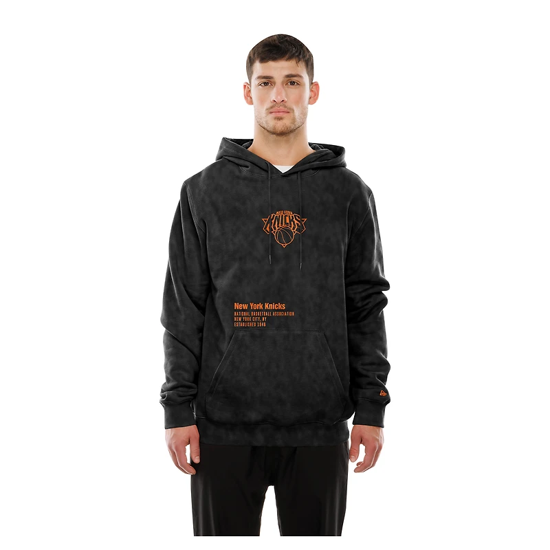 Men's New Era  Black York Knicks Sport Night Mineral Wash Pullover Hoodie