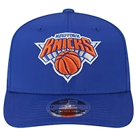 Casquette ajustable extensible New Era Adventure Perform 9SEVENTY bleue des New York Knicks pour homme