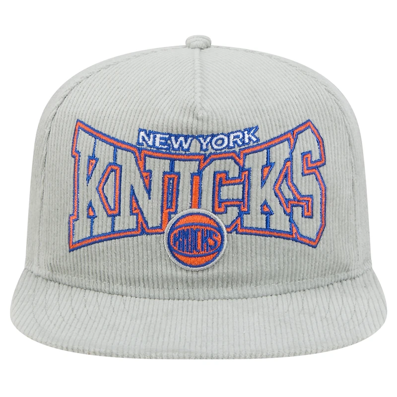 Casquette de golf snapback en velours côtelé New Era grise New York Knicks pour homme