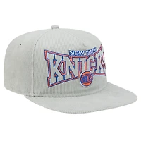 Casquette de golf snapback en velours côtelé New Era grise New York Knicks pour homme