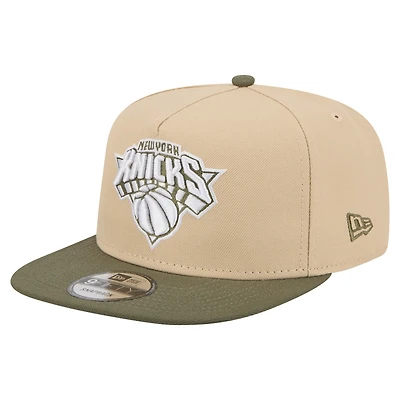 Casquette New Era 9FIFTY Snapback bicolore kaki/olive New York Knicks Color Pack pour homme