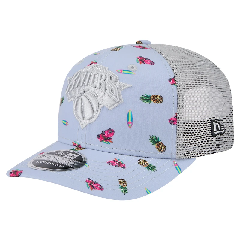 Casquette extensible à bouton-pression New Era bleu clair/gris pour homme, motif Adventure Aloha 9SEVENTY des New York Knicks