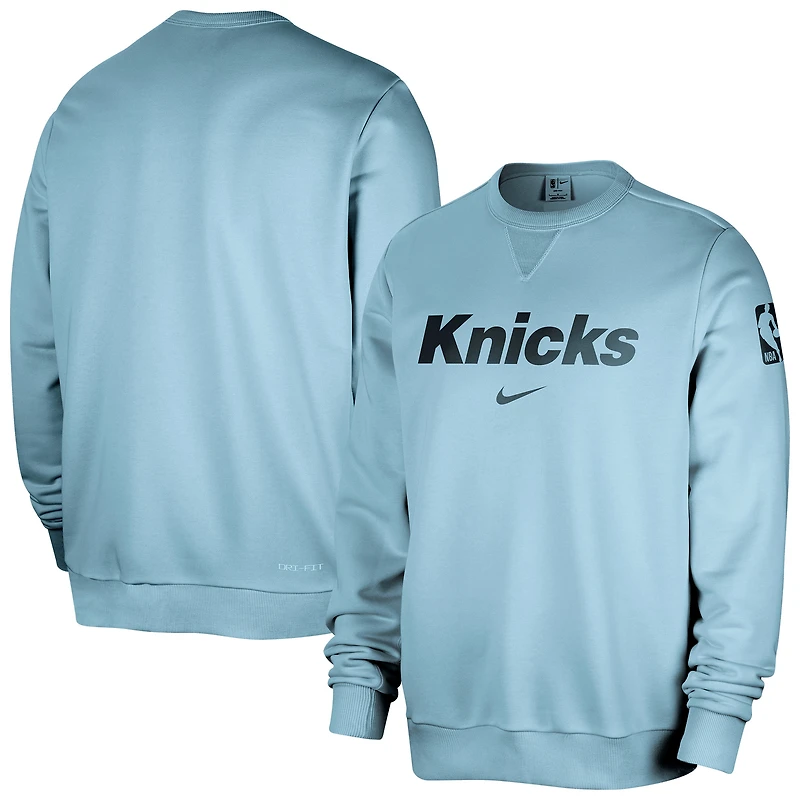 Sweat-shirt Nike Courtside Standard Issue Performance bleu clair New York Knicks pour homme