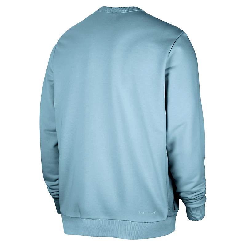 Sweat-shirt Nike Courtside Standard Issue Performance bleu clair New York Knicks pour homme