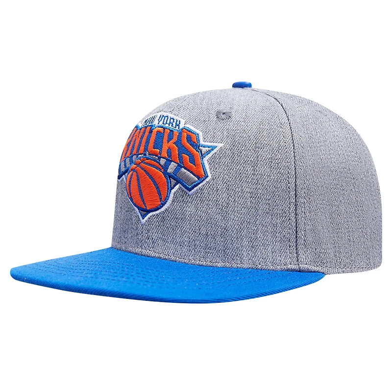 Men's Pro Standard Gray/Blue New York Knicks Classic Logo Two-Tone Snapback Hat