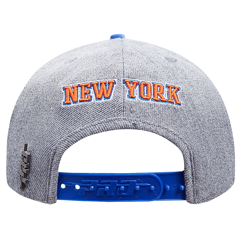 Men's Pro Standard Gray/Blue New York Knicks Classic Logo Two-Tone Snapback Hat
