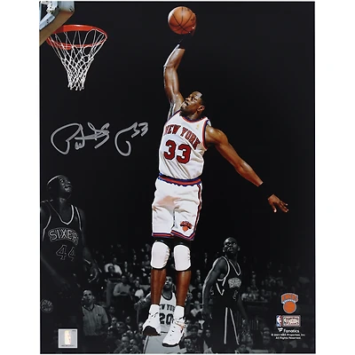 Photographie autographiée de 11"x 14" de Patrick Ewing, New York Knicks, Dunking vs LA Clippers