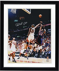 Photo dédicacée de Patrick Ewing (New York Knicks) - Tir en suspension contre le Miami Heat (40,6 x 50,8 cm)