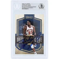 Carte autographiée de Patrick Ewing (New York Knicks) 2009-10 Panini Classic Dress Code Gold n° 23/100, authentifiée par Beckett Fanatics Witnessed.